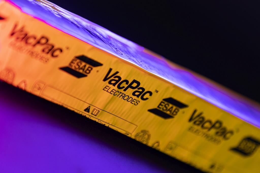 Вакуумная упаковка VacPac сварочных электродов ESAB Вакуумная упаковка VacPac сварочных электродов ESAB