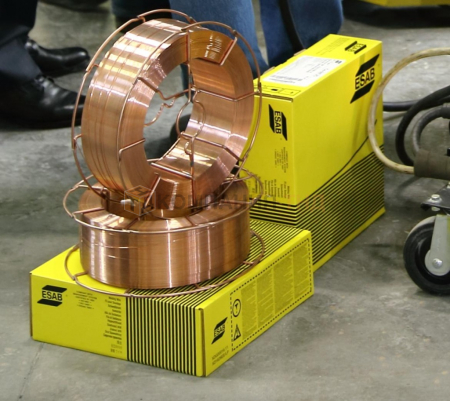 Сварочная проволока сплошного сечения ESAB СВ-08Г2С для полуавтоматической сварки Проволока сварочная ESAB СВ-08Г2С