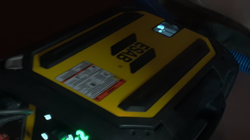 Подсветка позволяет видеть остатки проволоки через окно. Стекло прочное и износостойкое Подсветка позволяет видеть остатки проволоки через окно. Стекло прочное и износостойкое