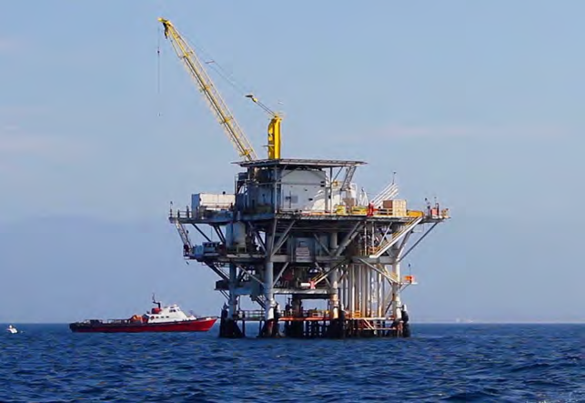 на морской нефтяной платформе на морской нефтяной платформе